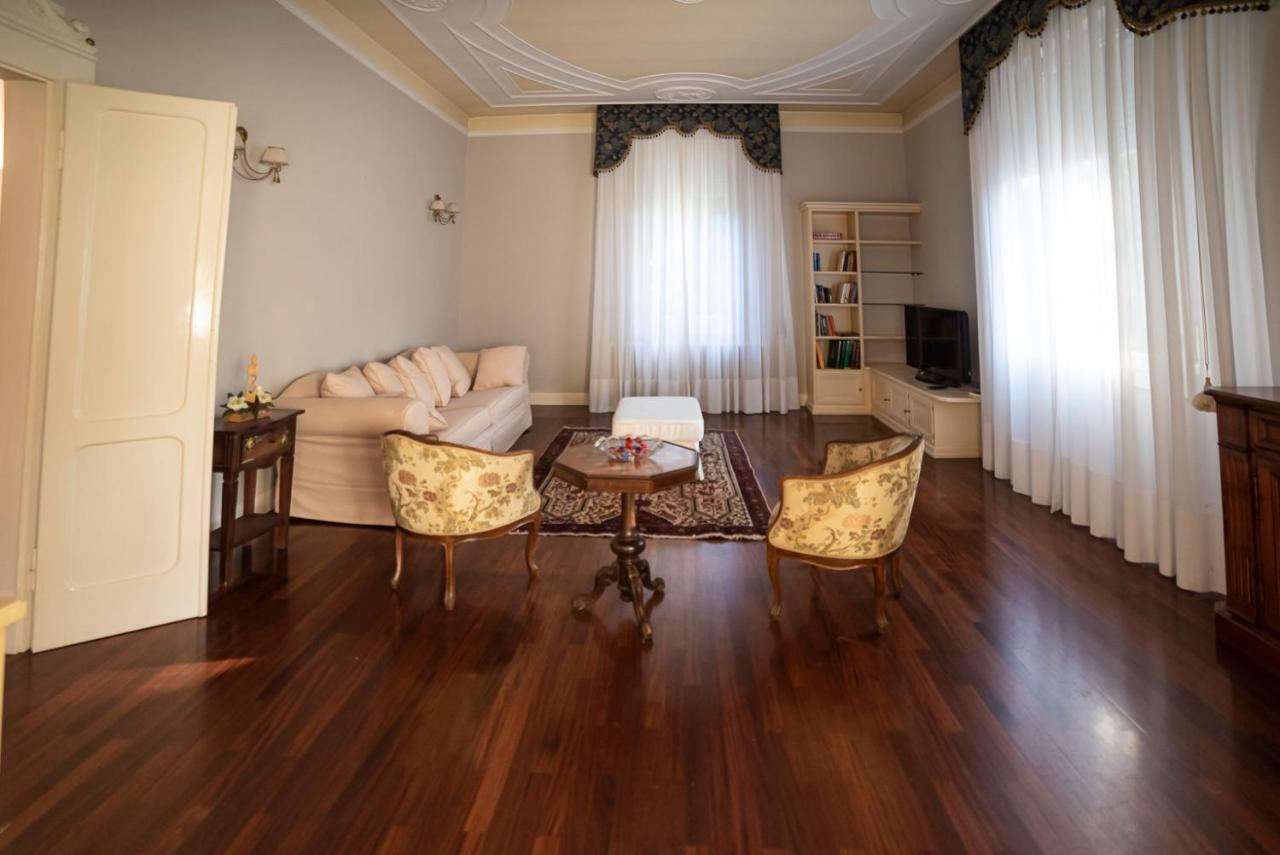 B&B Matteotti Luxury Home Vignola  Exterior photo